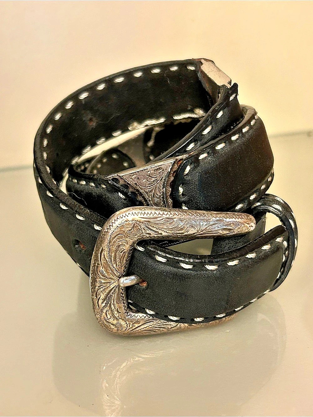 Yeehaw! Vintage 1996 Black Leather Western Cowgirl Belt Silver Buckle 28